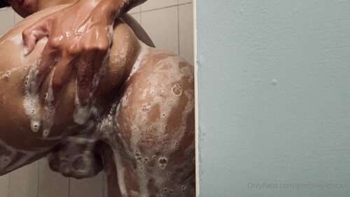 Gimmiegigixoxo – 12 07 2020 524505453 – You Know I Love When Y All Join Me In The Shower 1080p - Cover