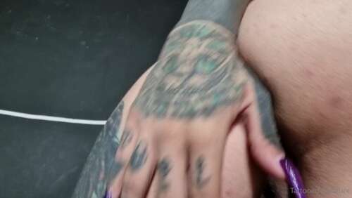 Hipnotika Bodymod – 01 10 2021 2235432114 – I Want To See The Like Button Explode 1080p - Cover