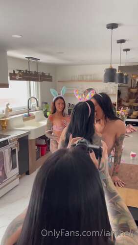 Iamhely – 14 04 2022 2425328897 – Behind The Scene With Me And My Bunnies Satania Loloduch Christcalise Iamhely 1280p - Cover