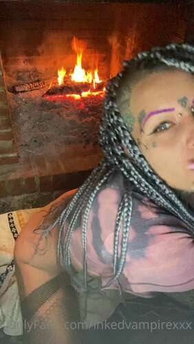 Hipnotika Bodymod – 20 01 2021 2012763218 – Its Geting Hot Right Tip Q Yes Empieza Hacer Calor Deja Bote Si Es Un Si 1920p - Cover