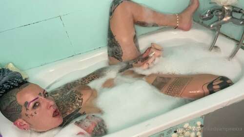 Hipnotika Bodymod – 02 01 2021 1999813888 – I Love It Under Water Me Encanta Bajo El Agua 1080p - Cover