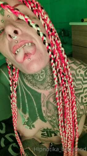 Hipnotika Bodymod – 18 12 2021 2305555893 – This Is How It Started… Y As Empez 1920p - Cover