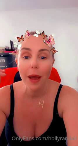 Hollyrandall – 07 09 2021 2214792243 – Just Finished Recording An Interview With Aella Girl 1232p - Cover