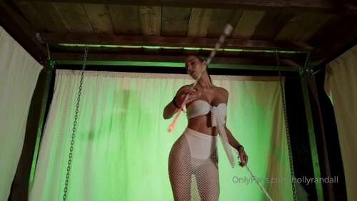 Hollyrandall – 21 01 2020 131770740 – Did You See The Trailer For My Treat Of 406p - Cover