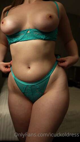 Icuckoldress – 24 03 2022 2402293435 – Bathroom Slut I M Going Out Drinking Tonight… And I M Dressing To Impress. I Want To Mak 1920p - Cover