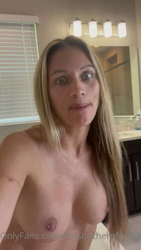 Hotsouthernfreedom1 – 04 05 2022 2444734356 – Update On The Kitty 1920p - Cover