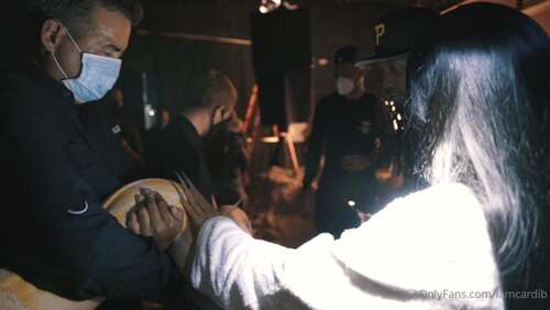 Iamcardib – 03 09 2020 110842220 – We Live Hope Ya Enjoy Watching Every Thing It Took 1080p - Cover