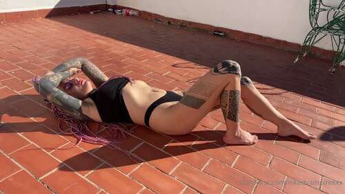 Hipnotika Bodymod – 27 01 2021 2018159733 – Mood You Can Come Fuck Me I Cant Be Bothered 1080p - Cover