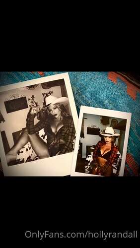 Hollyrandall – 29 08 2020 785558106 – Part 2 Of The Bts Shoot From My Day 1280p - Cover