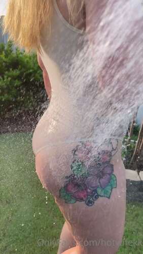 Hotwifekk – 26 08 2021 2204243228 – Hey Guys I Was Goofing Around With My Best Friend Snmd1920 And Made This Little Video Fo 1920p - Cover