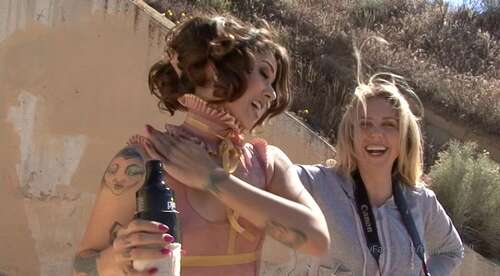 Hollyrandall – 25 01 2020 110612436 – This Shoot Was Quite The Adventure Kayla Jane Danger And 480p - Cover