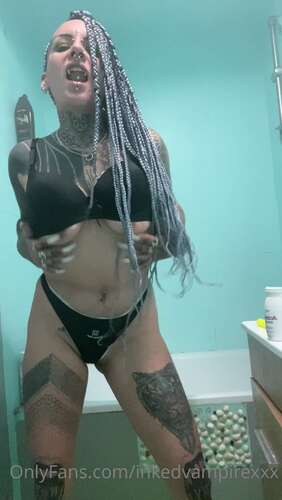 Hipnotika Bodymod – 27 12 2020 1531080585 – L O V E Me Tip Me Show Me Text Me 1920p - Cover