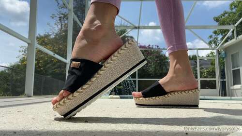 Ivorysoles – 13 06 2021 2135164157 – Definitely Going To Start Making Some Simple Shoe Clips Outside Like This. The Lighting Is 1080p - Cover