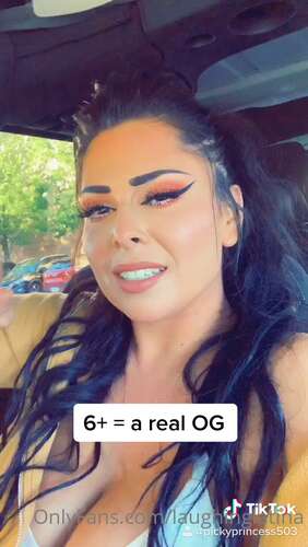 Laughinglatina – 09 09 2020 860133278 – Aren T I Cute 1280p - Cover