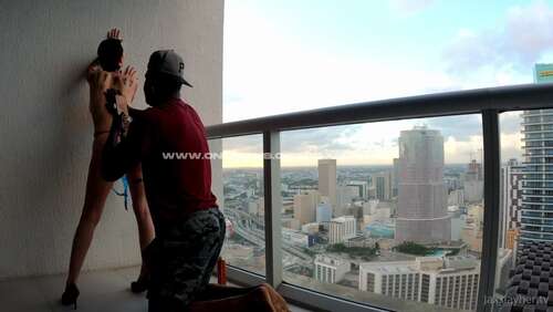 Jaxslayher – 30 10 2020 1165447945 – Bts Shooting Some Sexy Photos With Brookelynxxx Isn T She A Hot Milf 1080p - Cover