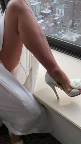 Janetmasonxxx – 20 02 2020 155906684 – Bts Footage From This Morning As I Finish Getting Dressed Up In White Satin Lingerie And Heels For A 3072p - Cover