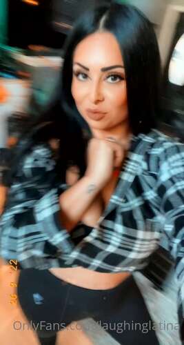 Laughinglatina – 26 09 2022 2616821064 – See You All In An Hour 1232p - Cover