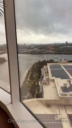 Laughinglatina – 12 11 2022 2677689776 – Good Morning Boston 1280p - Cover