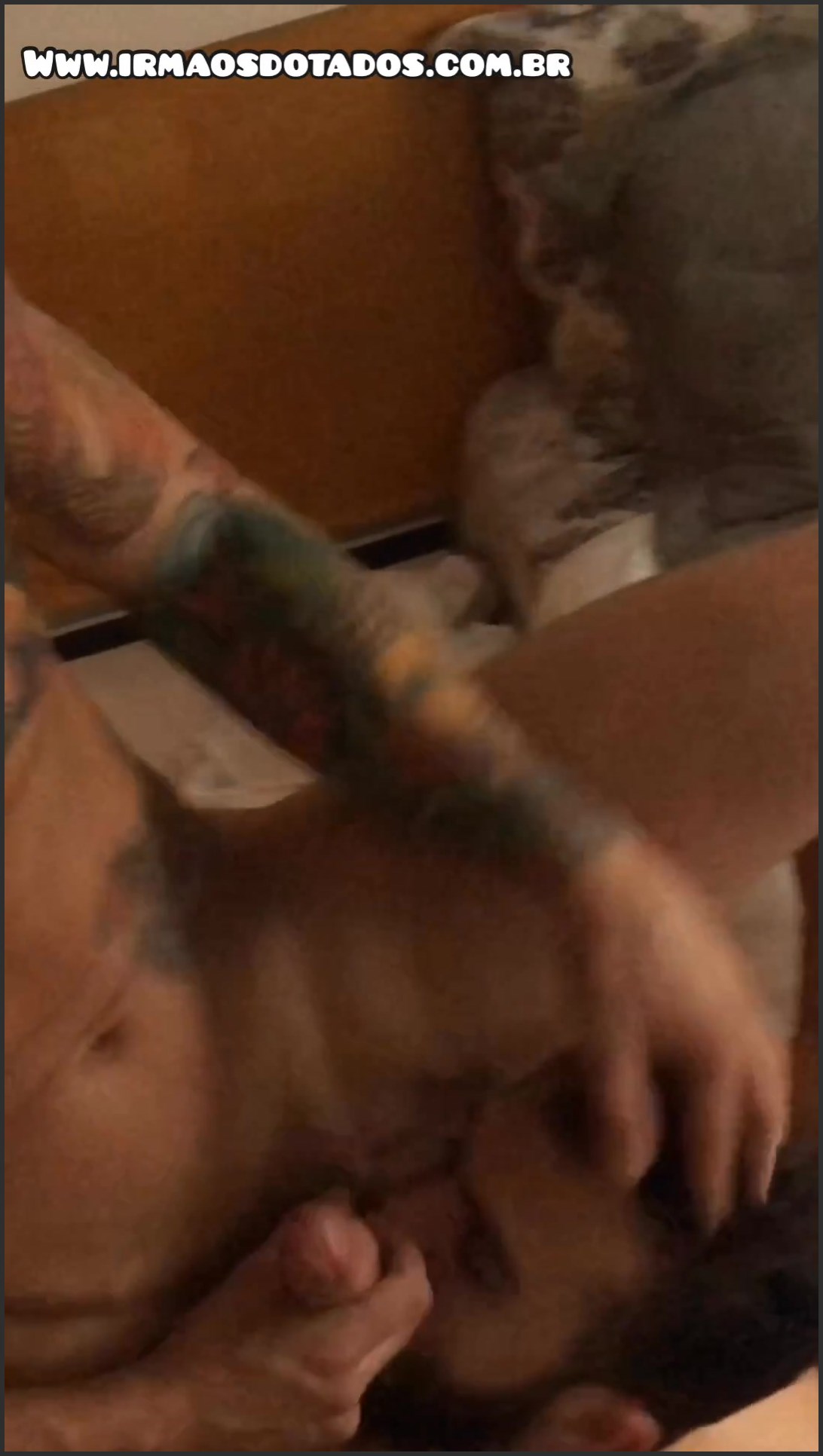 [IrmaosDotados.com.br] Bruno e Dan Fudendo Gostoso [1080p]