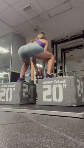 Joslynjane – 17 03 2023 2808339009 – Gotta Keep This Body Tight And That Booty Fat For You Guys Swipe To See Me Squat 1280p - Cover