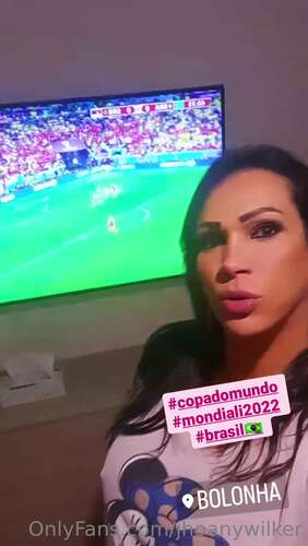 Jhoanywilker – 25 11 2022 2693605630 – Um Poco De Mim Aqui En Bologna Meus 4 1280p - Cover