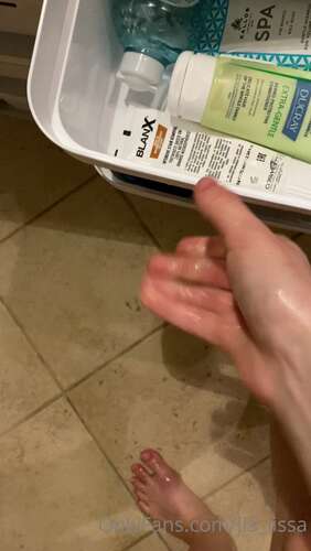 Jia Lissa – 22 05 2020 41465528 – Taking Bath With One Of My Besties Https Onlyfans.Com Sp 1920p - Cover