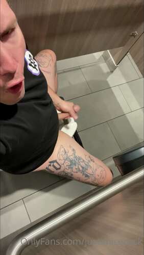 Justanicecock – 03 01 2023 2732278387 – Just Stroking Before The Gym Wanna Help Me Milk Out My Pre Workout 1918p - Cover