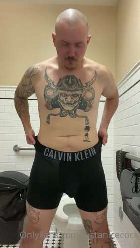 Justanicecock – 05 11 2021 2265958547 – Part 1 Had Some Fun At The Tire Shop I Just Couldn T Resist Stroking My Big Coc 1918p - Cover