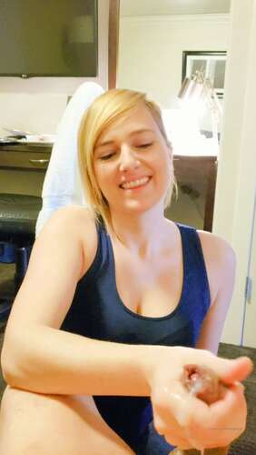 Kateengland21 – 11 02 2020 147762630 – Having Some Fun In Canada In This Hj Video… I Definitely Won This Bet 3072p - Cover