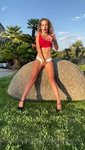 Kimmygrangerxxx – 05 03 2022 2383539156 – O O T Y Starts At 3Pm In Your Dm Enjoy This Special O O F 848p - Cover