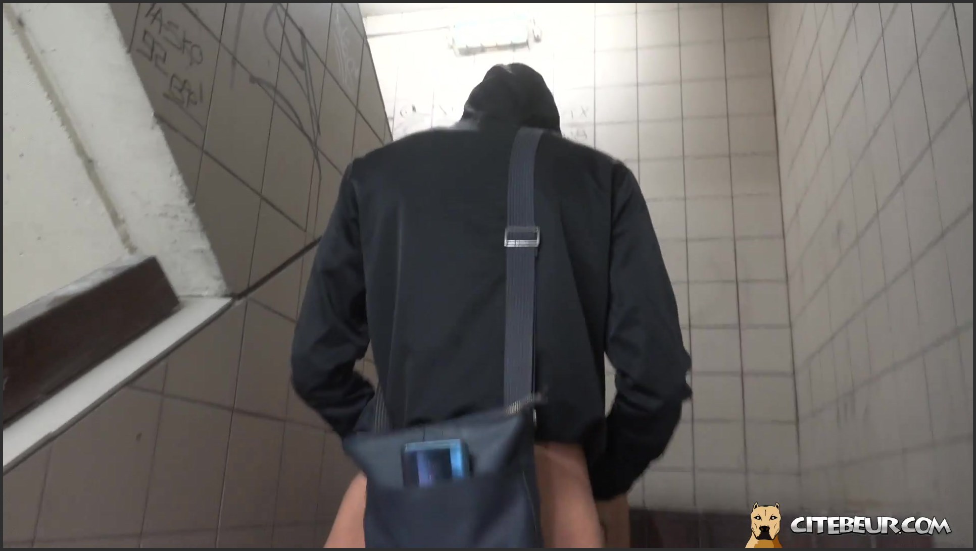 [CiteBeur.com] Acceptance test. 20 minutes in a row - Caillera XXL [1080p]