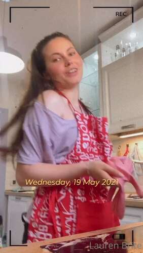 Laurenbrite – 20 05 2021 2114046755 – Fresh Milk Anyone You Better Bring Some Cookies Lol 1920p - Cover