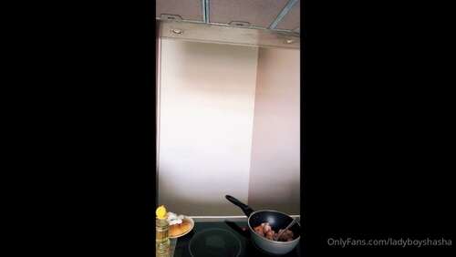 Ladyboyshasha – 08 02 2021 2026877420 – Hi Babes Hope You Had Great Weekend Let Start The Week Together Good With Healthy Breakf 720p - Cover