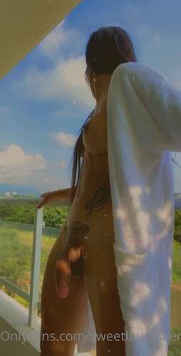 Laura Saenz Onlyfans Sweetlaurasaenz – 18 08 2020 100759372 – Goodddd Morning Do You Like My Cock Asleep Video 1920p - Cover