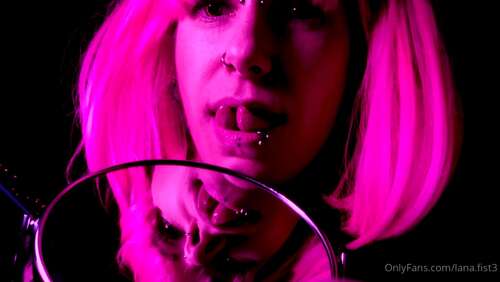 Lana.Fist3 – 24 11 2021 2283053806 – Mirror Me 1080p - Cover