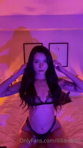 Lilliandiem – 08 10 2021 2240058995 – What Color Is Your Favorite 1920p - Cover