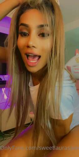 Laura Saenz Onlyfans Sweetlaurasaenz – 05 09 2020 112228899 – Do You Like My New Hair Video 1232p - Cover