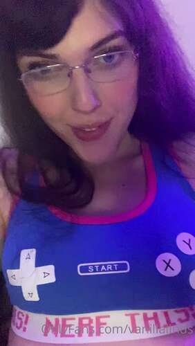 Vanillalinds – 11 10 2021 2242842854 – Ever Wonder How Big I Am Come Measure My Girl Cock With Me 1920p - Cover