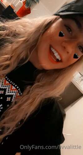 Livvalittle – 28 12 2020 1533403932 – I Sent You My Santa Fuck Video It S In Your Dm S Also Onlyfans Has Been Glitching Today. I 1232p - Cover