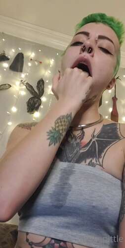 Littlespittle – 20 11 2020 1296979450 – Slobbering Daydreaming About Your Cock In My Mouth 1936p - Cover