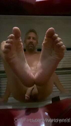 Lutrosworld – 17 05 2023 2446931929 – Streptease For My Fans Love You All 1920p - Cover