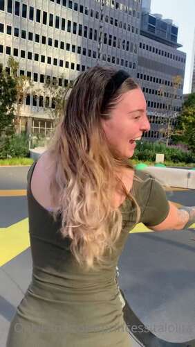 U30334131 – – 11 11 2020 1235470138 Hot Girls Doing Dumb Shit Pt 1 1920p - Cover