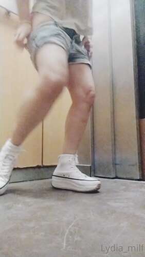 Lydia Milf – 18 09 2021 2224168077 – La He Liado Llegue Cachonda De La Calle En El Ascensor Empec 1920p - Cover