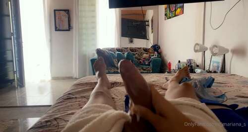 X Mariana S – 14 09 2021 2220648680 – Just Wake Up 656p - Cover