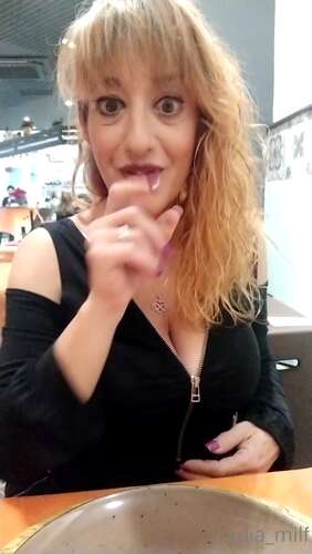 Lydia Milf – 15 12 2021 2303027465 – Restaurante Q Veo No Me Resisto A Hacer De Las Mias 1920p - Cover