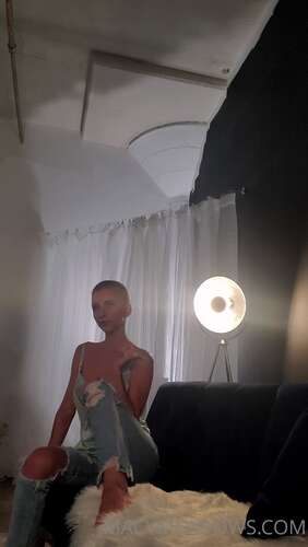 Macymeadows – 08 05 2021 2104388938 – Photoshoot Today Made Me Feel Better About My Appearance I M Not 100 Yet But Am Working On It 1920p - Cover