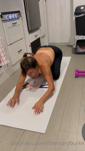 Themaryburke – 19 11 2022 2686811201 – Topless Yoga Grab A Mat. 1920p - Cover