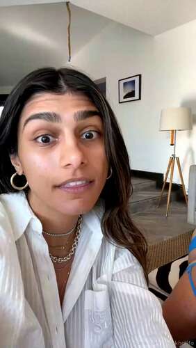 Miakhalifa – 28 06 2021 2147988715 – Stream Started At 06282021 0232 Pm Field Trip Day 1308p - Cover