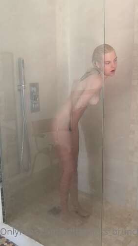 Mischagoeswild – 19 12 2020 1417078859 – Shower Time After The Heat. You Re So Hot And Sweaty And Sticky And Then You Get Back Home 1920p - Cover