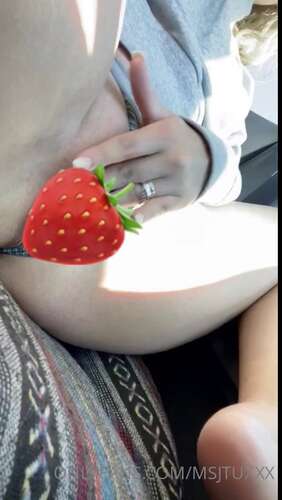 Missjfux - 23 08 2020 757661110 - I Got A Little Horny In The Car Today Check Your Dm S 720p - Cover